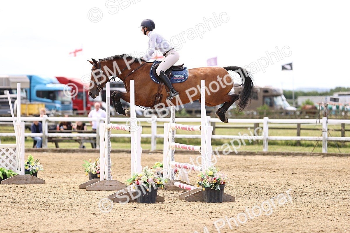 SBM_003493 - Class 22 - Senior Foxhunter 1.20m