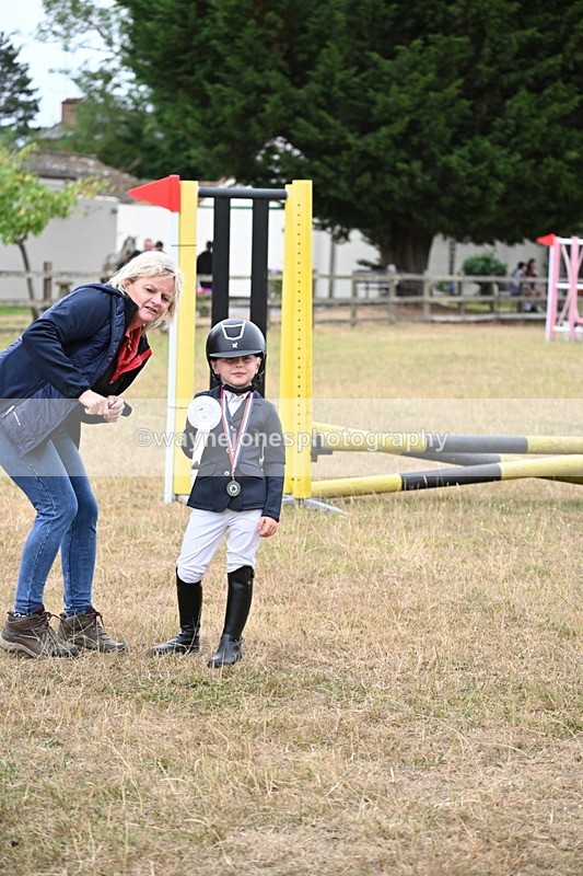 WJ6_9798 - Class 12 Minimus Jumping 45cm