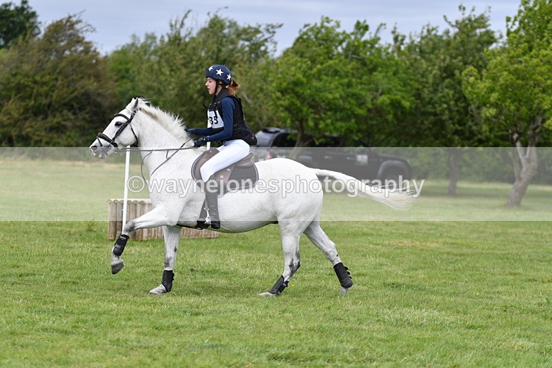 WJ5_3390 - Class 5 80cm Pairs