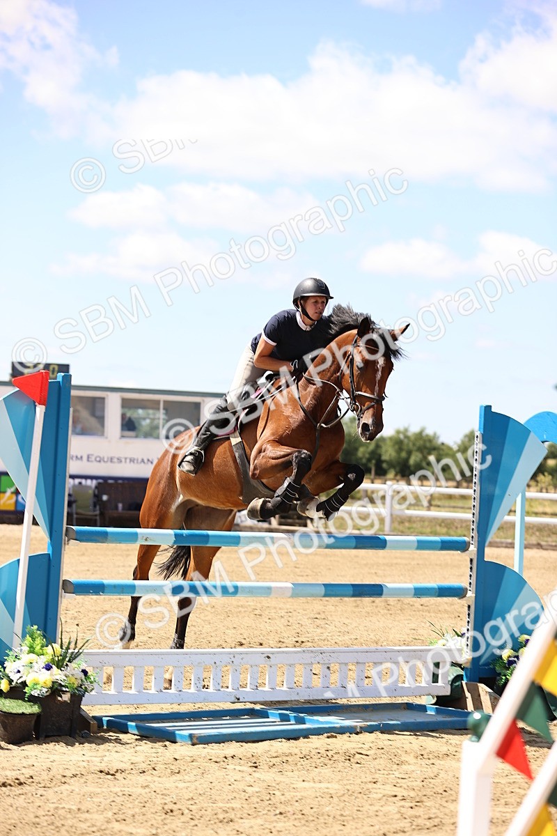 SBM_014376 - Class 15 - Senior Newcomers - 1.10m Open