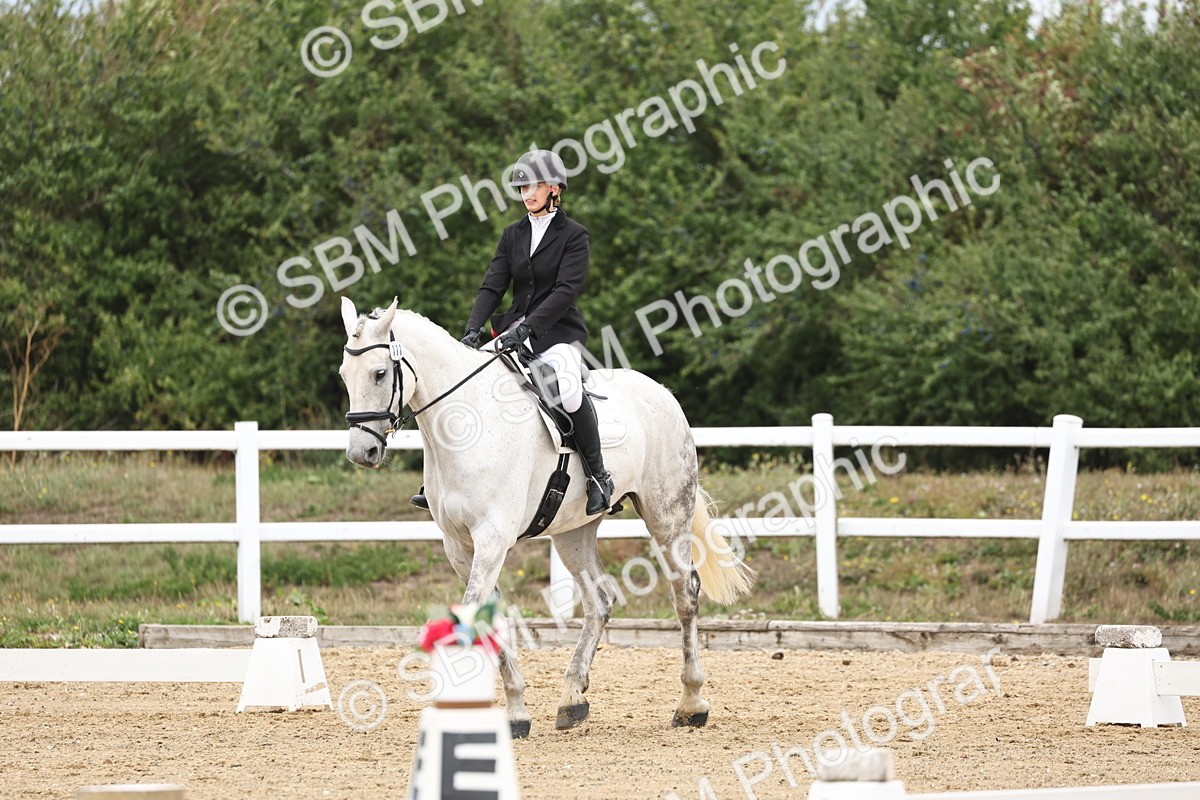 SBM_003570 - Class 7 - Novice 2 Warm Up