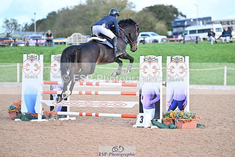 231014A-103944-04175 - Cls 18 Newcomers & 1.10m Open