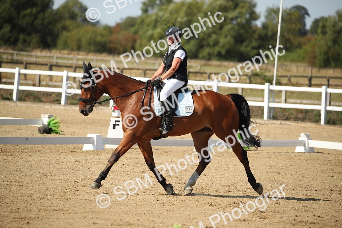 SBM_004152 - Class 11 - Novice 5 - 10.24-11.20