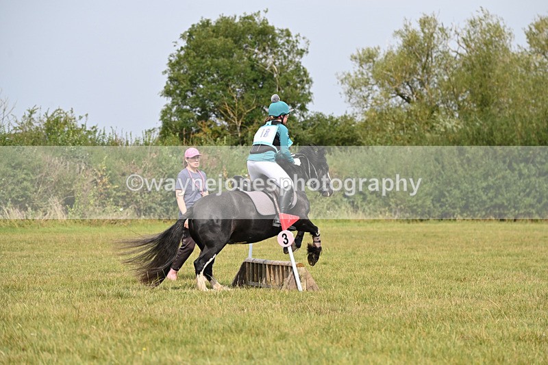 WJ6_0932 - 40cm XC Time 11:50 to 12:10