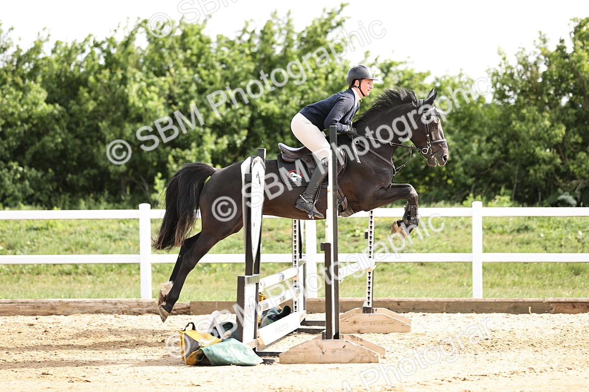 SBM_001761 - Class 8 - Clear Round