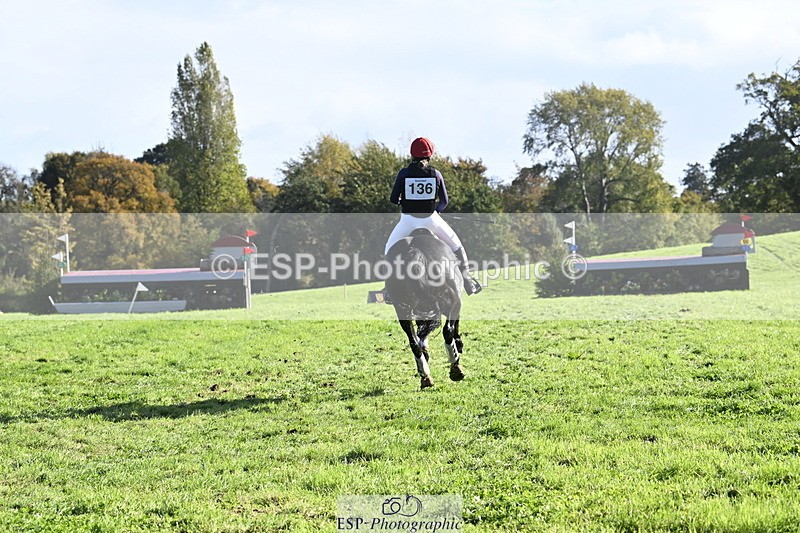 251024A-124308-11253 - B-136-Sophie.Jackson