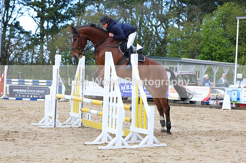 3E7A0734 - Class 4: Senior British Novice/90cm open