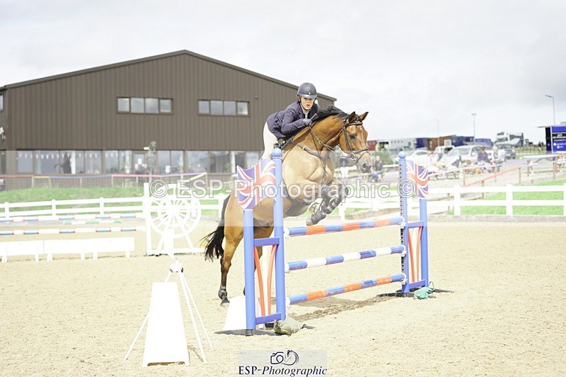 230728A-150934-02620 - Cls 11 1.05m Amateur Quali