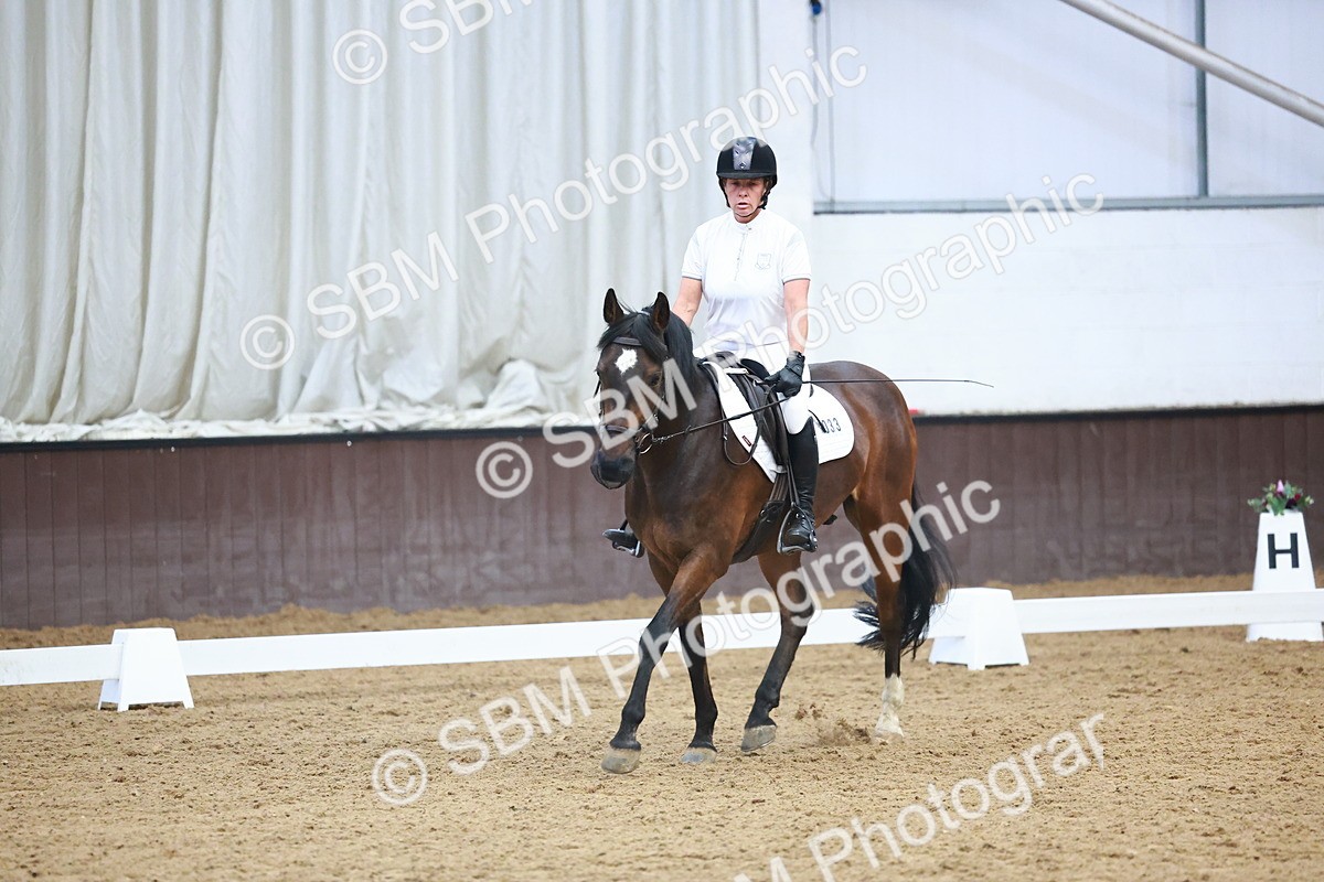 0B8A9065 - Class 6 - Novice 3