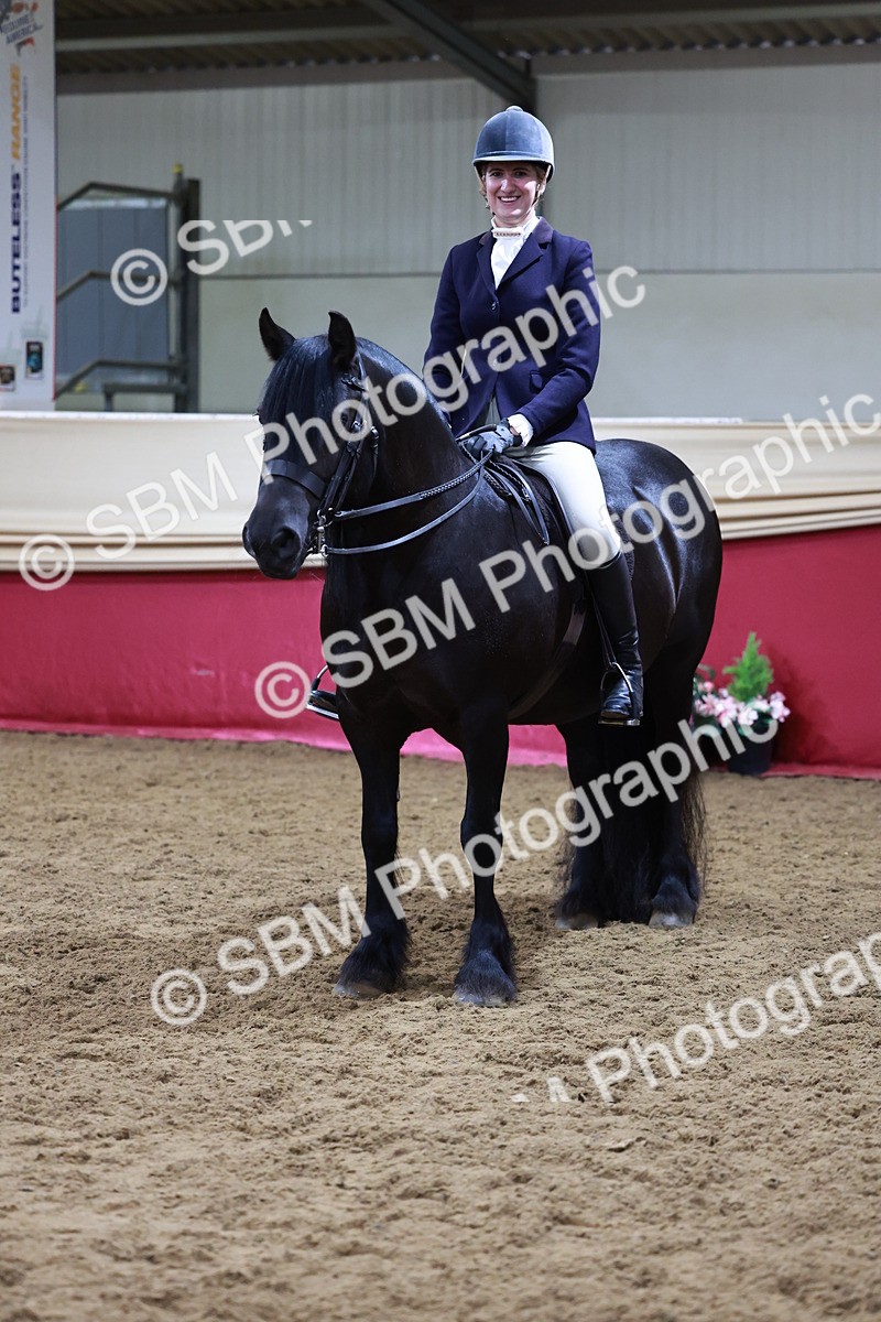 SBM_18869 - Class 952 - M&M Ridden Supreme Final