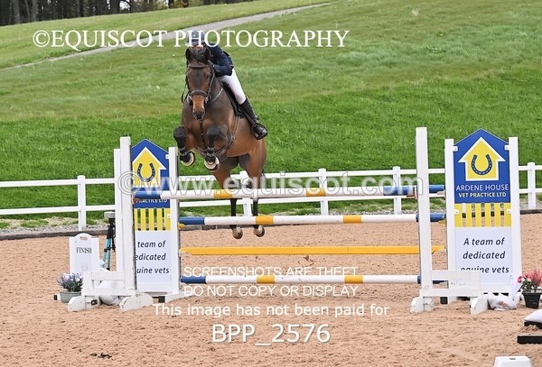 BPP_2576 - CLASS 7 - FRI - Senior Foxhunter/1.20m Open