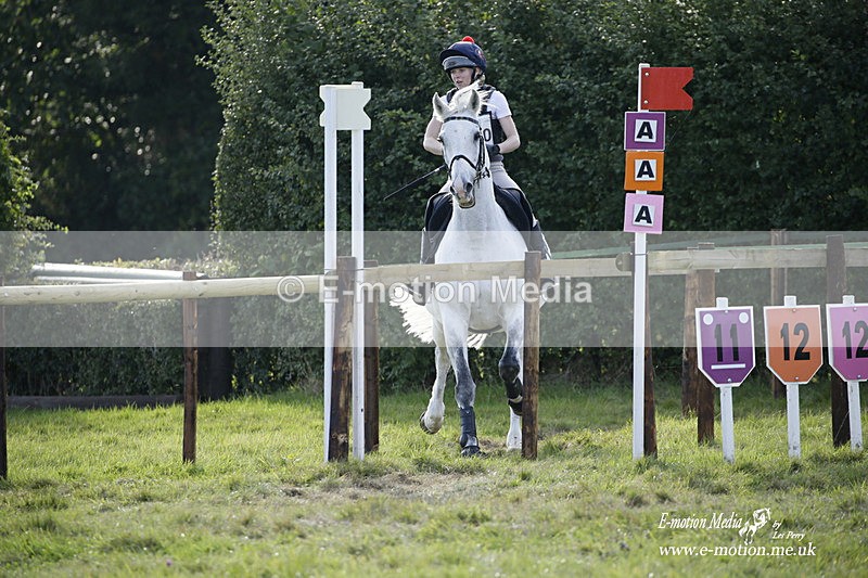  WWHT 171021 3990 - Open (1.00m)  17/10/21