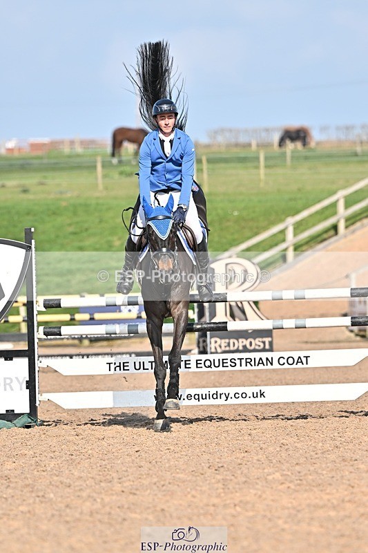 250326-142543-01145 - Cls 6 Foxhunter and 1.20m