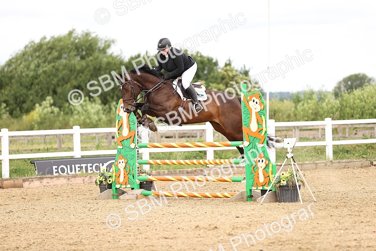 SBM_007381 - Class 18 - Senior 1.05m