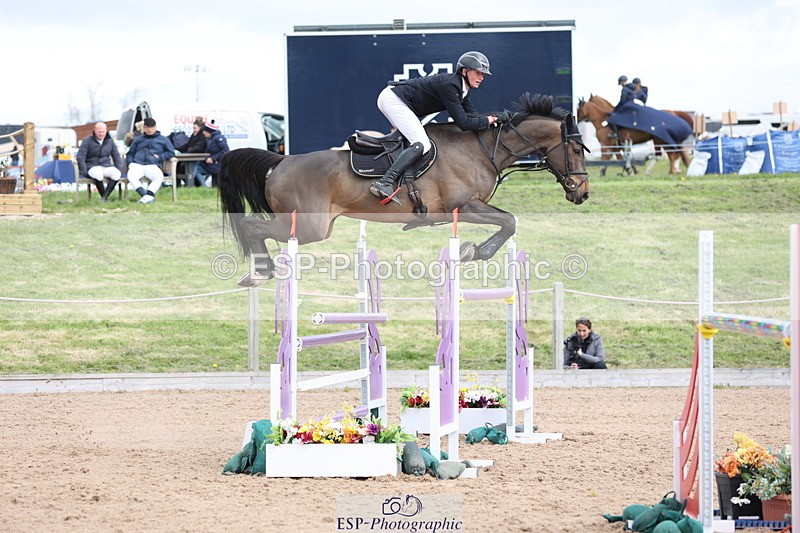 240419A-115924-06936 - Cls 6, 2 Star Medium Tour 1.35m