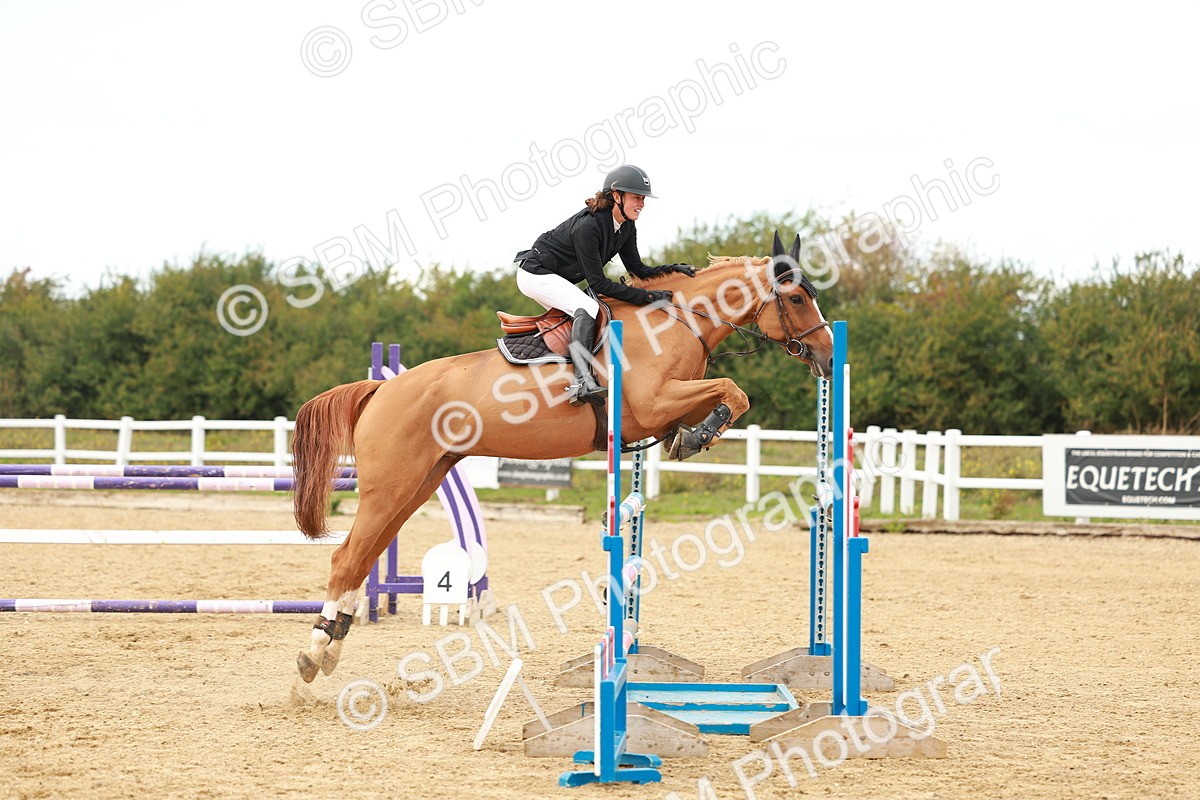 SBM_001626 - Class 4 - Senior Newcomers - 1.10m