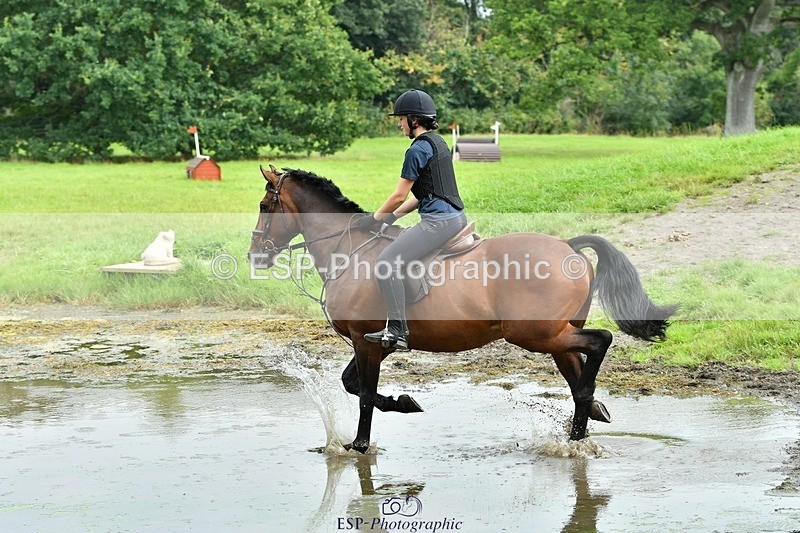 230817-131916-00911 - Theo's 1st Group - XC