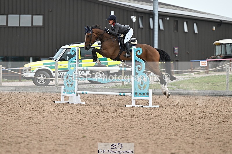 240828A-154723-01206 - Cls 5 Snr Foxhunter and 1.20m Open