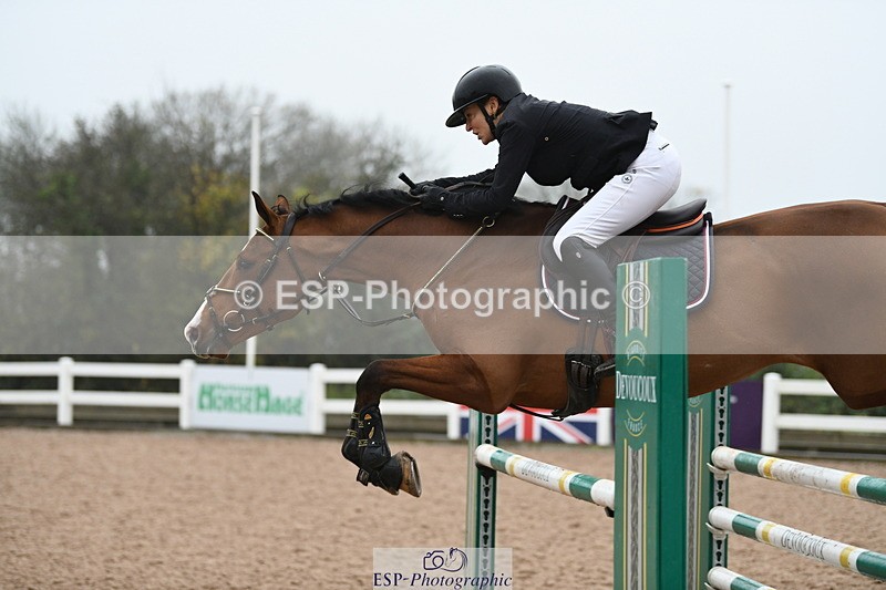 241103A-103729-07518 - SUN Cls 21 Snr Newcomers and 1.10m Open