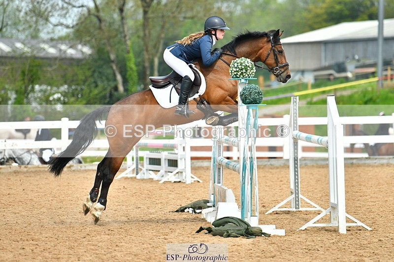 230514A-132031-02938 - Cls 25 Pony Foxhunter & 1.10m Open