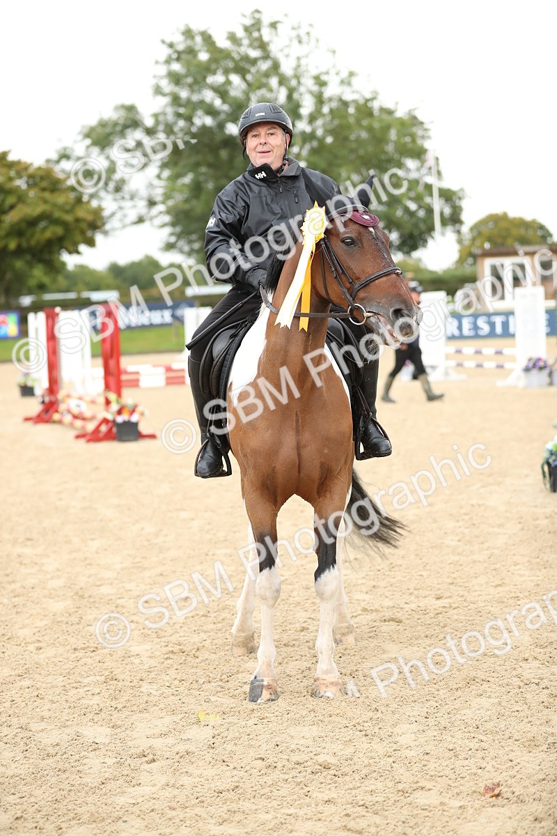SBM_01016 - J27 - Senior Horse & Pony 50cm Championships