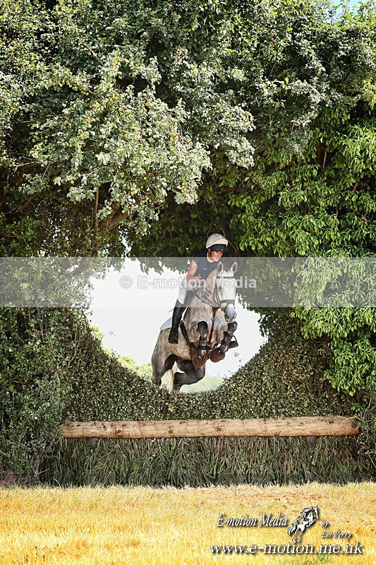 BEXC 090725  1213a - Equestrian