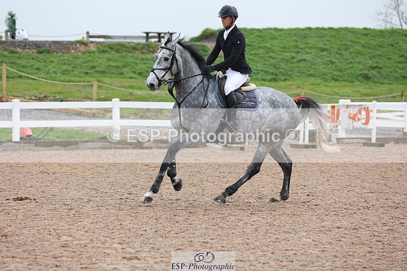 231112A-112413-03597 - Cls 18 Discovery & 1m Open