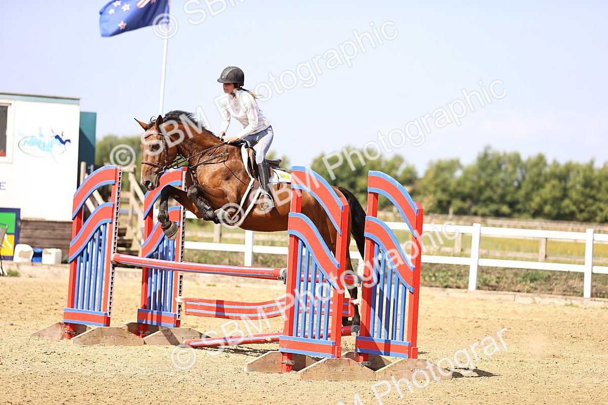 SBM_005895 - Class 9 - Senior British Novice - 90cm