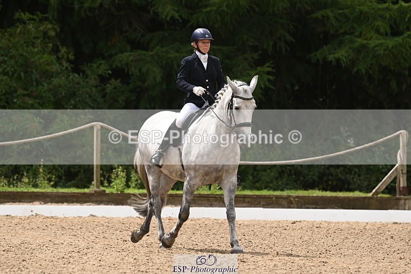 250720A-123002-10316 - 022-Vanessa.Capps-Catch.the.Moment