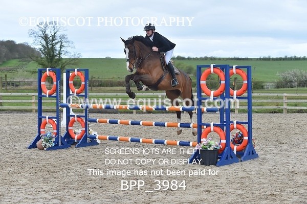 BPP_3984 - CLASS 4 Senior Newcomers/ 1.10m Open