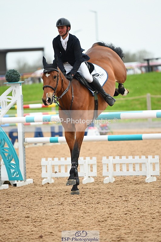 230504A-094558-00442 - Cls 8 Snr Foxhunter