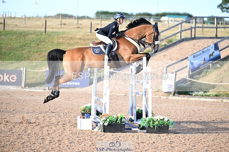 260731-193734-07181 - Cls 15 Snr Foxhunter