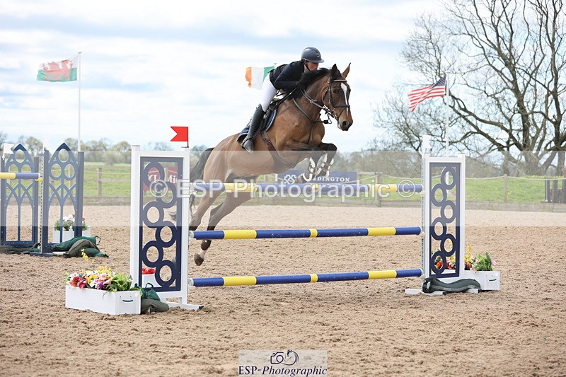 240419A-123135-07284 - Cls 6, 2 Star Medium Tour 1.35m