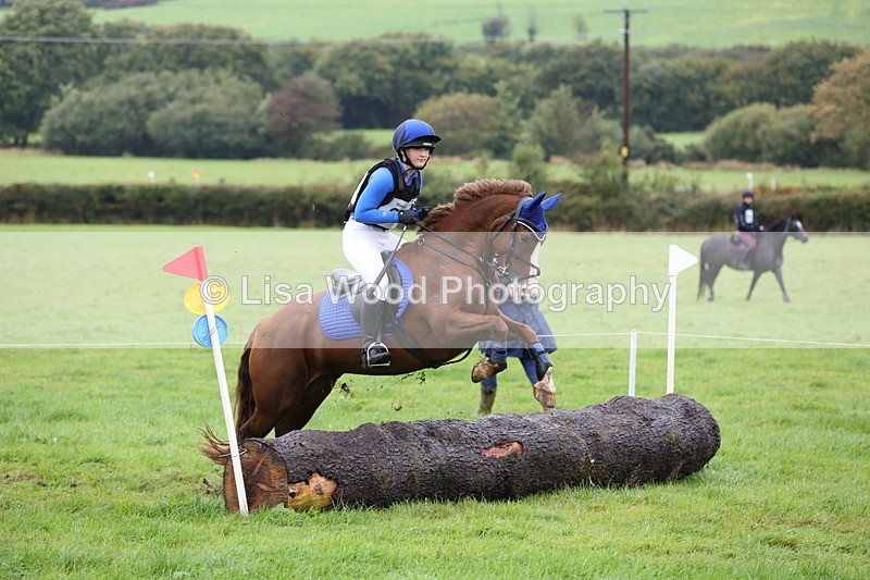 1X9A1746 - Class 2: 70cm: Log