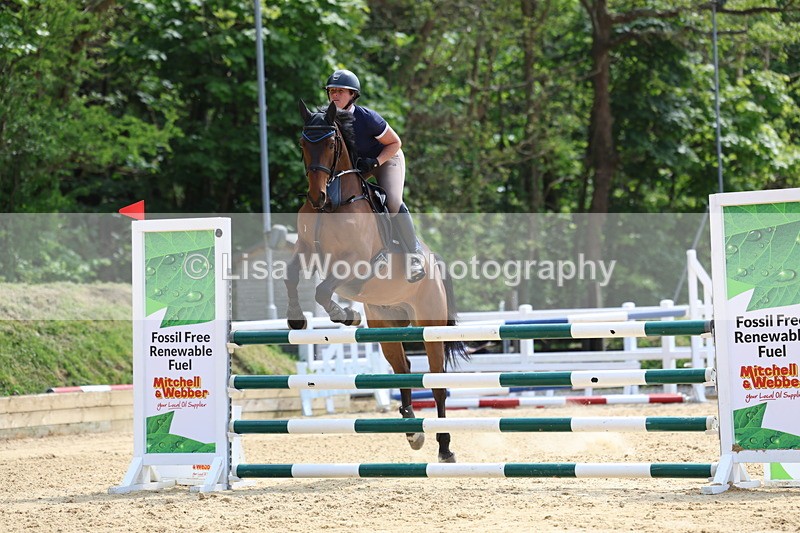 3E7A6998 - Class 7: Senior Newcomers/1.10m open