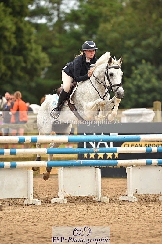 230618-133932-12754 - Cls 25 Pony Foxhunter & 1.10m Open