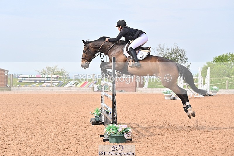 260509-110108-01783 - Cls 26a Snr Foxhunter