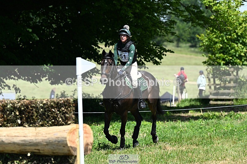 240629X-120229-2338 - 051-Marie_Webber-BENNY'S_DOUBLE_DIAMOND