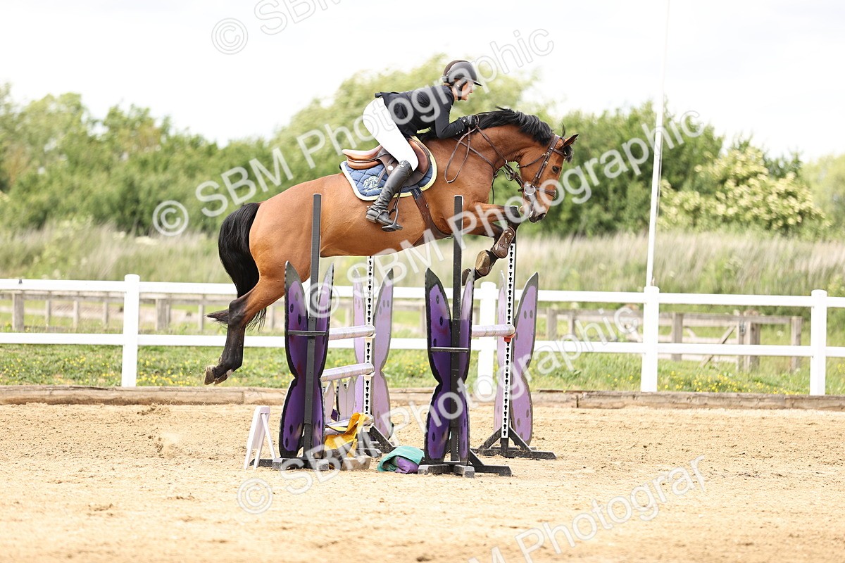 SBM_003237 - Class 11 - Senior Newcomers - 1.10m