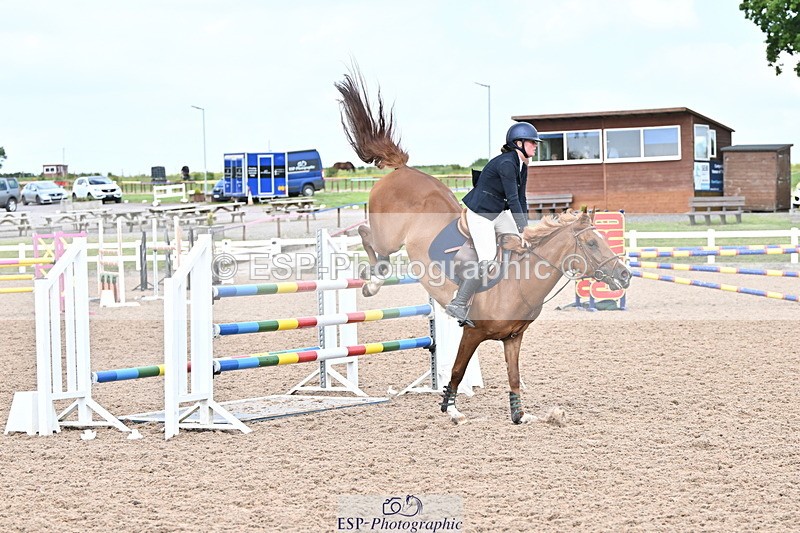 240605A-155829-01002 - Cls 5 Foxhunter and 1.20m Open