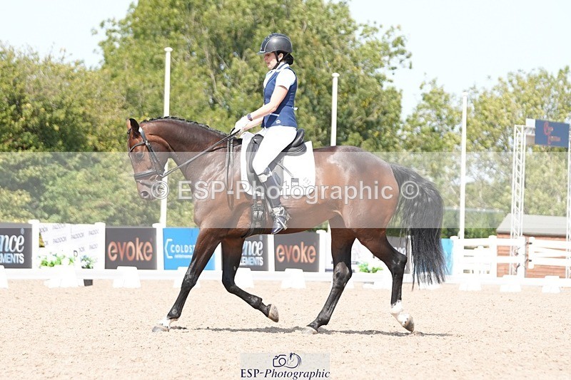 250817-125840-09521 - 052-Marcela.PomphreyLinkeltje.DE.J