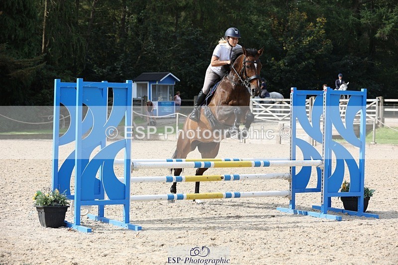 230908-110112-00697 - Cls 6 Snr British Novice & 90cm Open