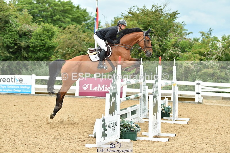 230720A-140810-03323 - Cls 21, 1 Star Gold 1.30m