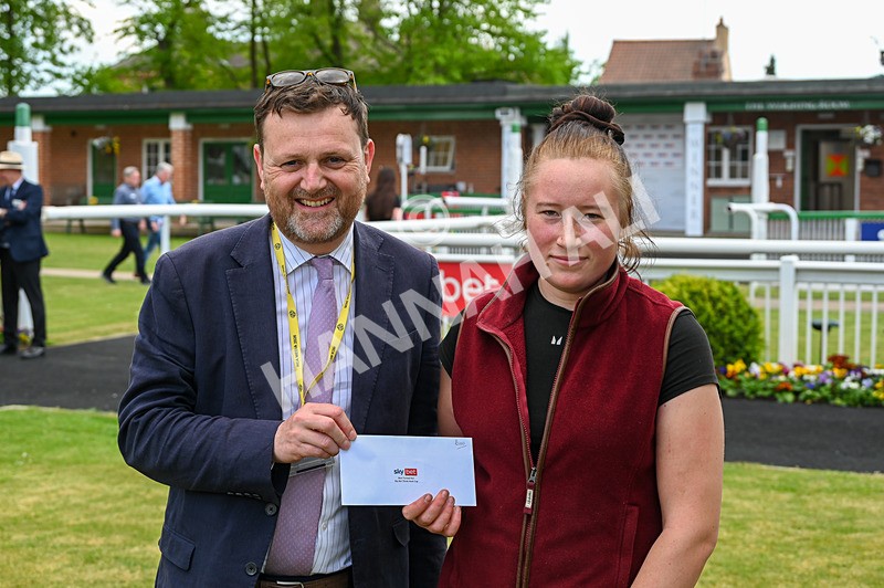 020526-Race 3-Mirsky-9319 - Race 3 2.40pm Sky Bet Thirsk Hunt Cup Handicap
