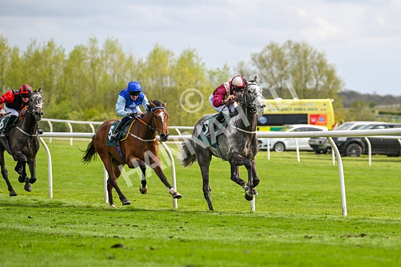 240424-Race 4-Corsican Caper-8080 - Race 4