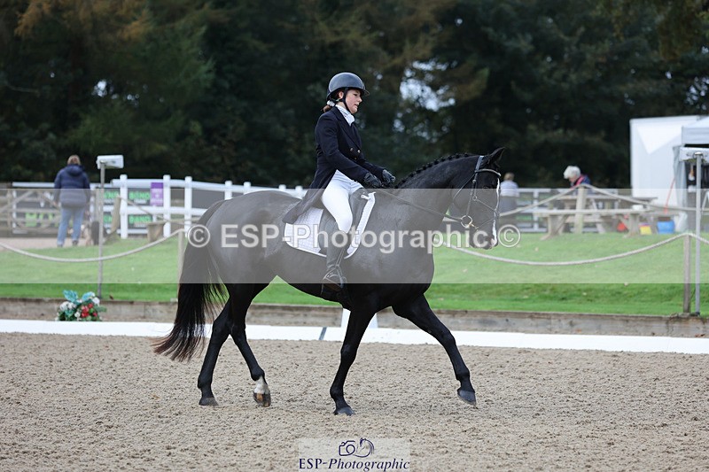 241024-093832-01124 - 128-Lottie.Turnell-TRICKLE