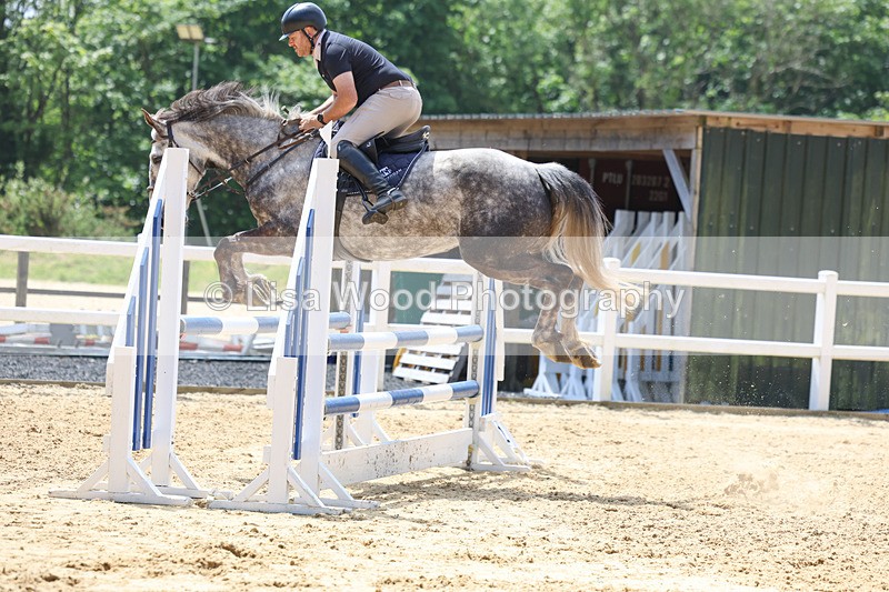 3E7A0434 - Class 10: Senior 95cm open