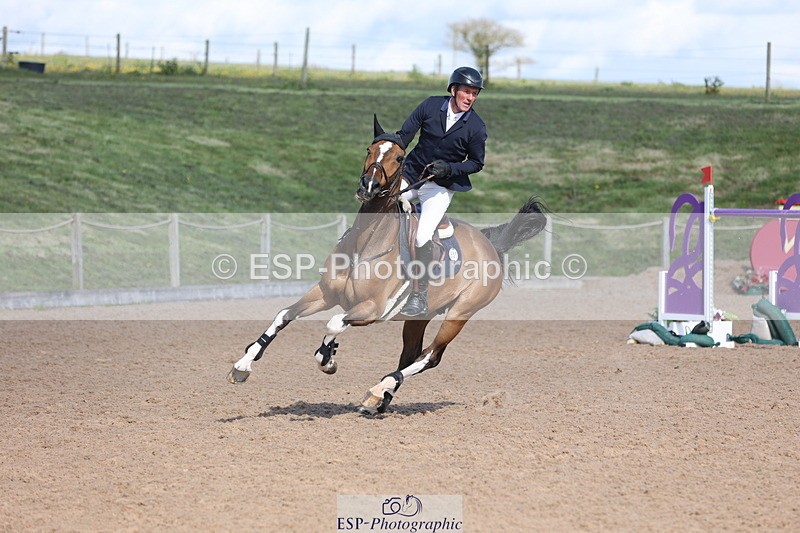 240419A-160950-09193 - Cls 10, 2 Star Big Tour 145cm  15.45 to 16.35 break