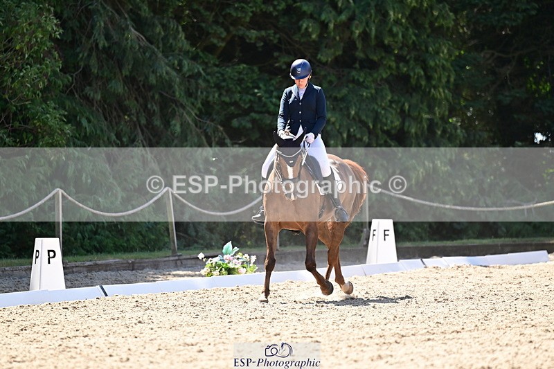 260731A-112336-00328 - Elementary Bronze 10.30 - Break