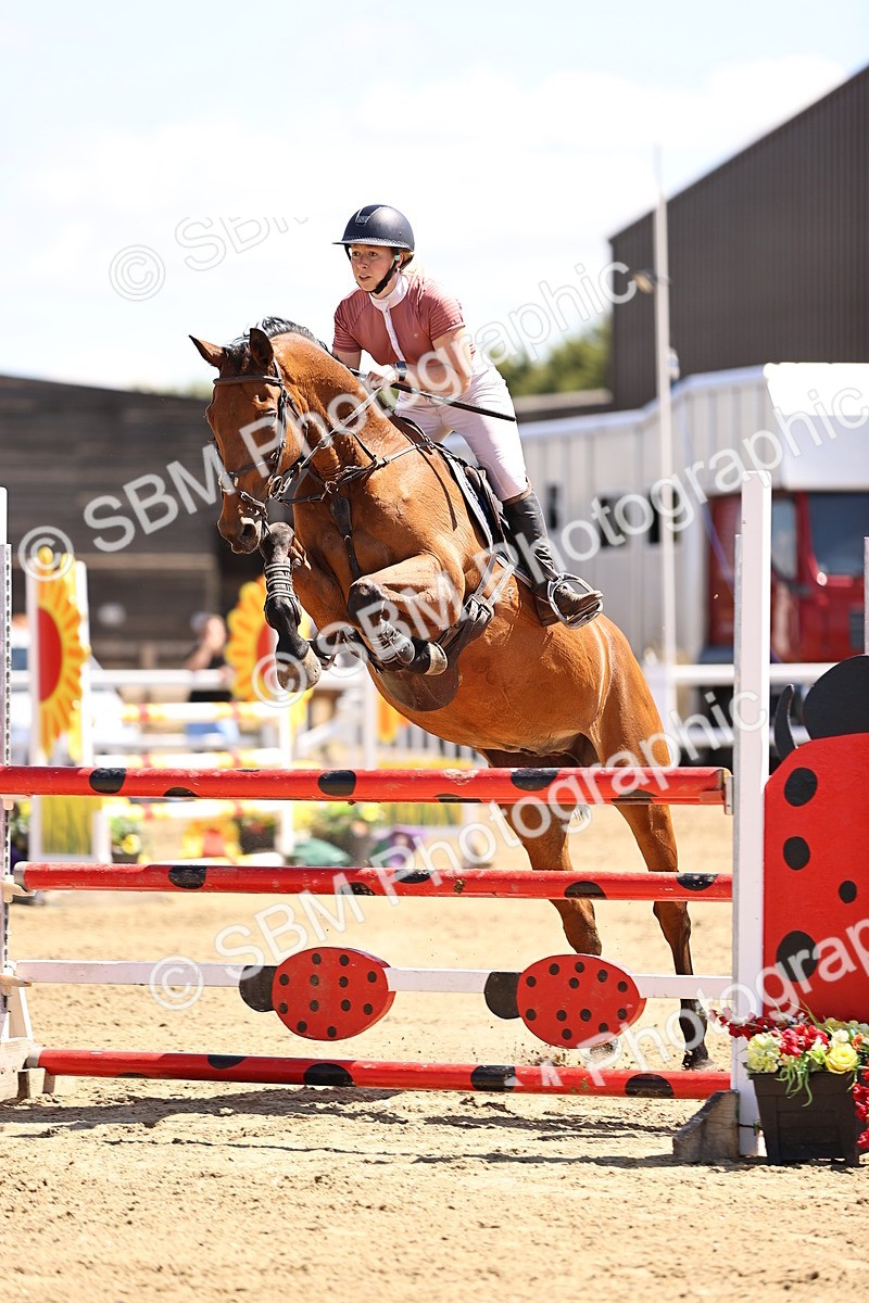 SBM_014514 - Class 15 - Senior Newcomers - 1.10m Open